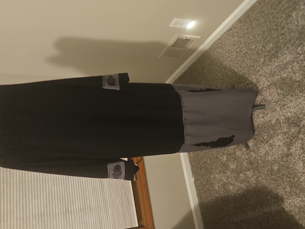 Eid, Ramadan Black And Gray Abaya - Picture 6 of 8
